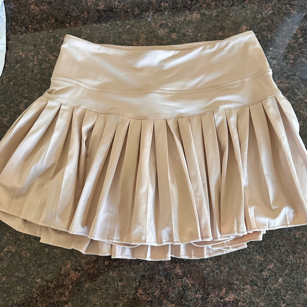 Creme Gold Hinge Skirt - Size xs